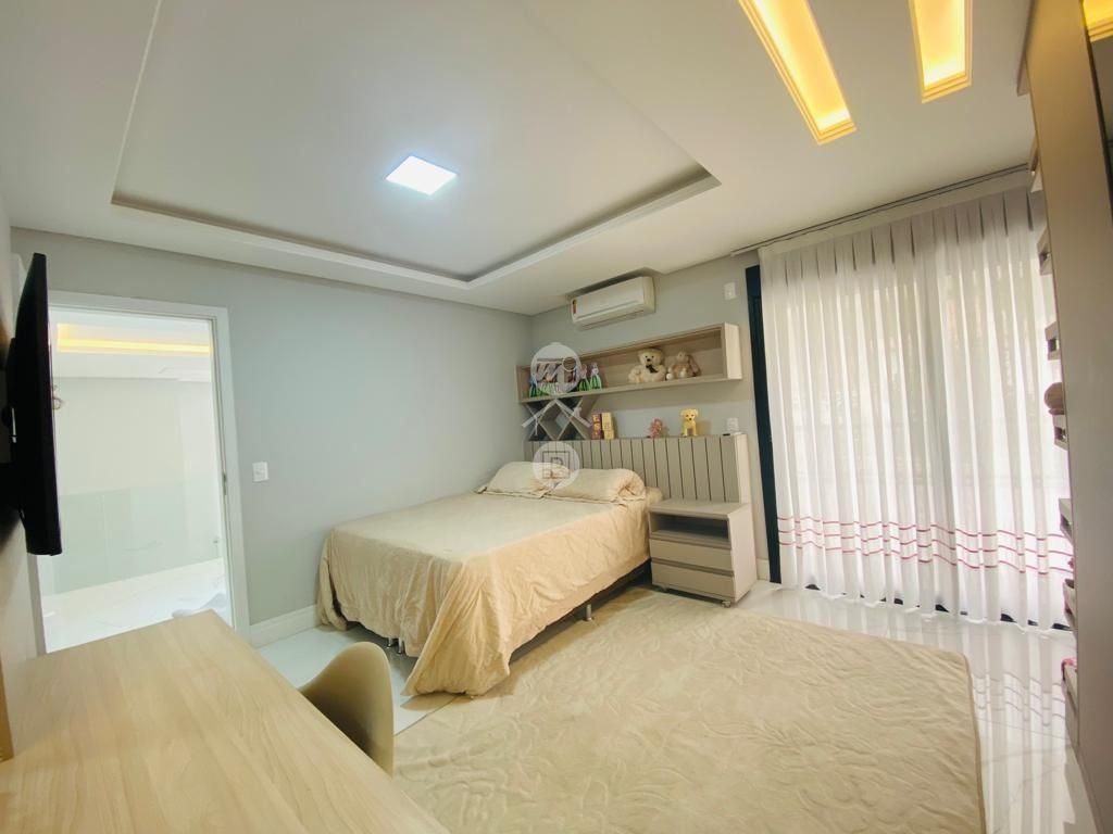 Casa em Pedra Branca, Palhoça. 3 quartos, 343m². Imagem 15 de 17